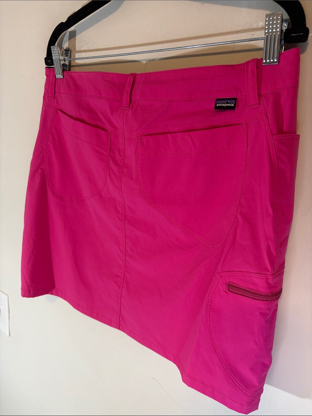 Patagonia Rock Craft Skirt Hot Pink Nylon Utility Cargo Zip Pocket Hiking Skirt